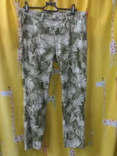 UNIQLO 葉柄　プリントクロップドレギンスパンツ ＸＬ