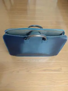 GLENROYAL ネイビー レザー バッグ