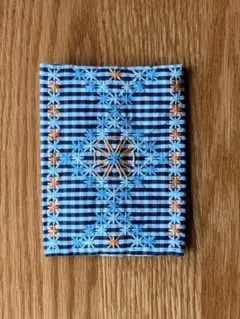 スイス刺繍のポケットティッシュケース　ハンドメイド￼