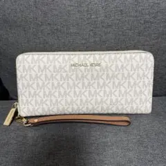 MICHAEL KORS 長財布　カード大容量　シグネチャー ラウンドジップ