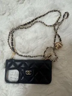 CHANEL キルティングスマホケース 黒 15Pro