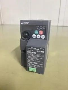 三菱電機 汎用インバータ FR-E720S-2.2K FREQROL-E700 - メルカリ