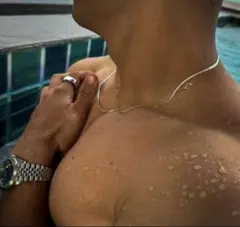 ディファレント風ネックレス