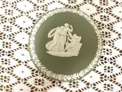 Wedgwood ジャスパー 蓋付き小物入れセージグリーンのサムネイル