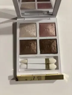 TOM FORD ソレイユ アイ カラー クォード 01SN シャレー ミンク - メルカリ
