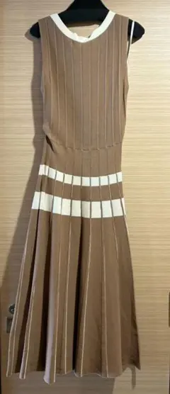 セルフォード ブラウンノースリーブニットワンピース