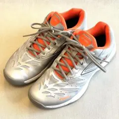 【美品】ヨネックス YONEX テニスシューズ カーペットコート用 27.5㎝のサムネイル