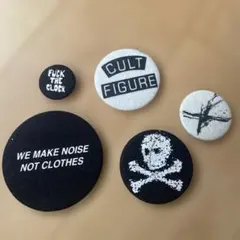 2025年最新】アンダーカバー ピンズの人気アイテム - メルカリ