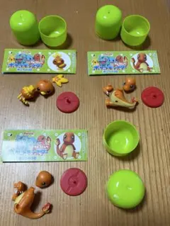 チョコエッグ　ポケットモンスター旅立ちの3匹　アチャモ ヒトカゲ2点