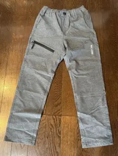 美品　マイルドクラブ ジッパーポケット付き　長ズボン グレー　サイズ　130