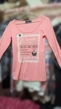 CECIL McBEE ピンク 長袖Tシャツのサムネイル