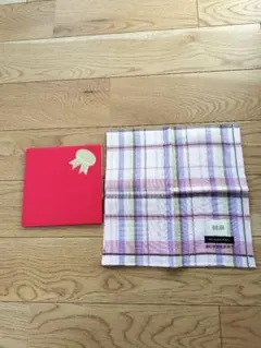 【新品未使用】BURBERRY バーバリー ハンカチ　ラッピング箱付き 綿麻
