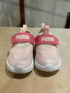 PUMA 13センチ　ピンク スニーカー ベビーシューズ