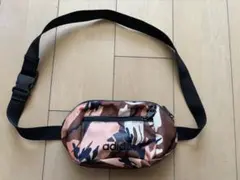 【美品】adidas 迷彩柄 ボディバッグ