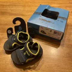 未使用【Teva】テバ ベビーサンダル 13 ネイビー イエロー