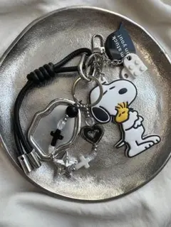 【SNOOPY*◡̈⃝プロフ必読・断捨離中】 じゃらじゃらキーホルダー 136 SNOOPY - じゃらじゃらキーホルダー🧡女の子の通販 by JaraFeel
