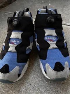 Reebok Instapump Fury 青/黒 スニーカー