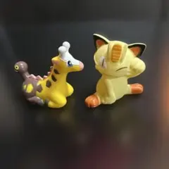 ポケモンキッズフィギュア　指人形　ニャース、キリンリキ