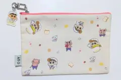 クレヨンしんちゃん フラットポーチ チャーム付き
