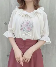 新品✳︎アンアナザーアンジェラス　ブーケ刺繍オフショルブラウスのサムネイル
