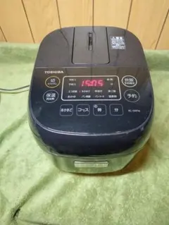 TOSHIBA 炊飯器 RC-5MFM 2019年製のサムネイル