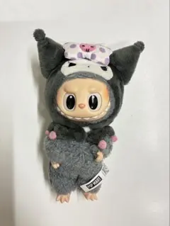 THE MONSTERS くろみ ラブブ クロミ LABUBUぬいぐるみ 正規品 - メルカリ