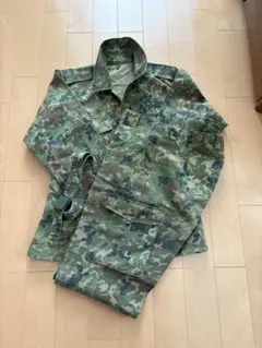 迷彩服セット ジャケットとパンツ ベルト付き