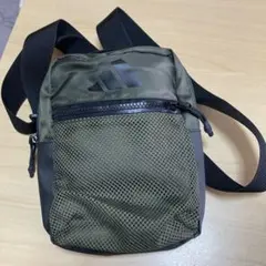 adidas ショルダーバッグ オリーブグリーン