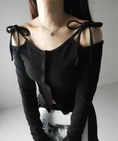 me me select ブラックトップス