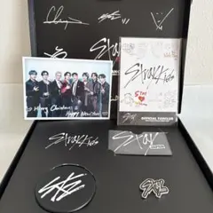 Stray Kids OFFICIAL FANCLUB グッズセット　オマケ付のサムネイル