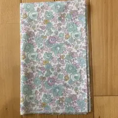 リバティ　タナローン生地　約66cm×56cm