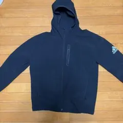 adidas フード付きジャケット 黒
