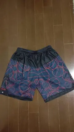 バスケットボールパンツ