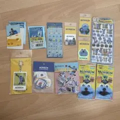 スンスン キーホルダー ステッカー 缶バッジ うるちゅるPOPSEAL - メルカリ