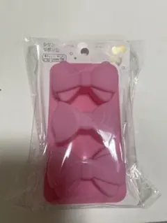 セリア シリコンモールド リボン型 バレンタイン