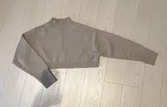 LOWRYSFARM ベージュ クロップドセーター