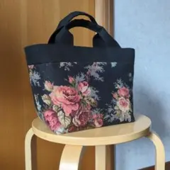 Item thumbnail for item f481fd3c-f4dc-4a3b-b56f-156aa27db5d2