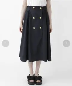 ブルーレーベル　スカート
