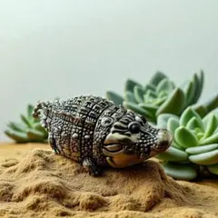 真鍮　　ワニ 　置物　　オブジェ　ペーパーウエイト　かわいい　インテリア