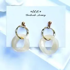 Item thumbnail for item b839ae97-b82b-4e02-bd54-94e85bc5b73f