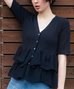 titivate ハーフスリーブフリルヘムニットカーディガン