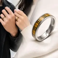 BURBERRY ノバチェック柄 リング 19号 シルバー 913のサムネイル