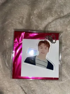 seventeen カフェ バーノン アクリルキーホルダー