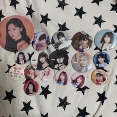 TWICE モモ　缶バッチ　セット