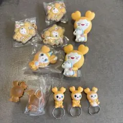 TWICE LOVELYS キーホルダー セット