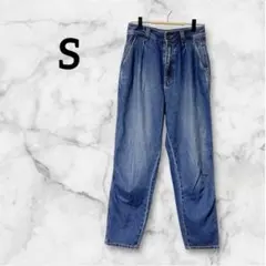 Item thumbnail for item f1bd083e-6134-4617-a9be-fc97e7ff07fb