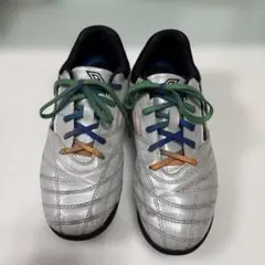 umbro フットサルシューズ 室内用　22センチ