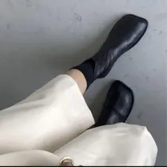 黒 ショートブーツ