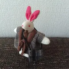 和服風ウサギぬいぐるみ 約9cm