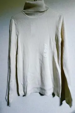 GU リブタートルネックセーター　オフホワイト